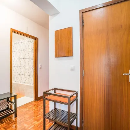 Quiet & Comfortable 1br Apartmán Lisboa