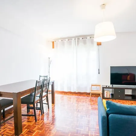 Quiet & Comfortable 1br Апартаменты *
